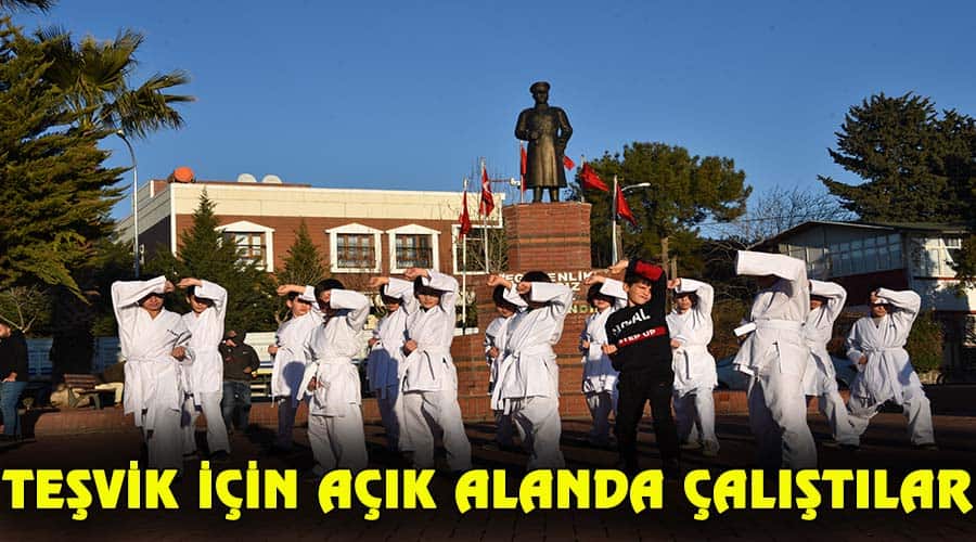 Öğrenciler spora teşvik için antrenmanı açık alanda yaptı