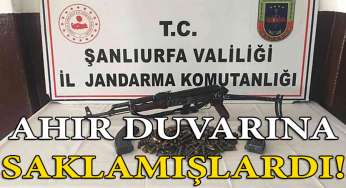 Ahır duvarına saklanmış mermi ve silah bulundu