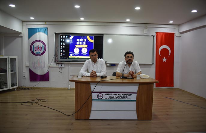 Siverekli bilim insanları liselilere ilham kaynağı oluyor