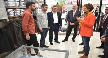 CHP’li Kaftancıoğlu esnaf ziyaretinde bulundu