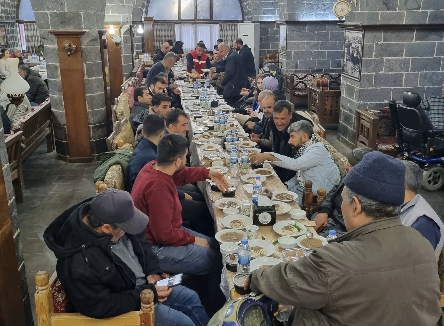 Özel gereksinimli bireylerle iftar programı düzenlendi