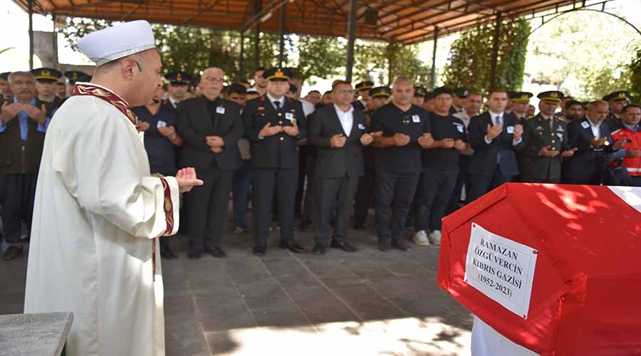 Kıbrıs gazisi son yolculuğuna uğurlandı