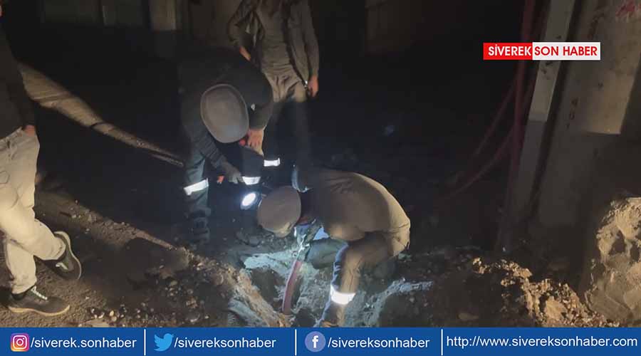 Elektrikleri kesilen mahalle sakinleri duruma tepkili!
