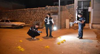 Eve ateş ettiği iddia edilen 3 kişi gözaltına alındı