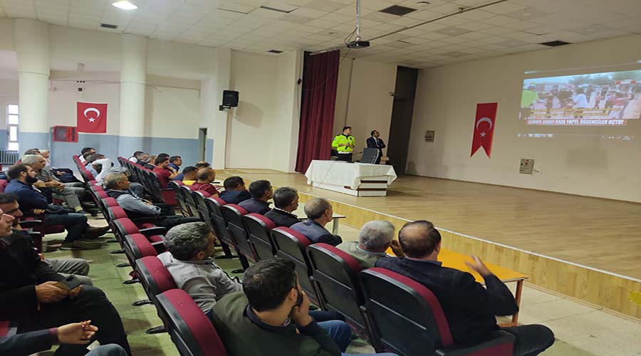 Siverek’te servis sürücülerine eğitim verildi