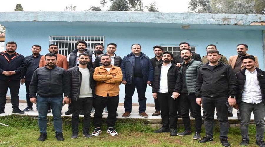 Gülpınar, mevsimlik tarım işçi sorunu için gençlerle buluştu