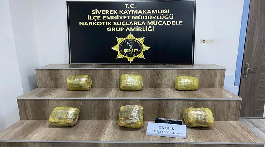 Uyuşturucu operasyonunda gözaltına alınan 4 kişi tutuklandı