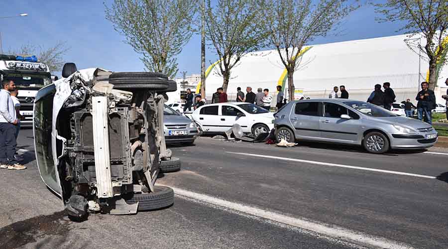 Farklı noktalardaki trafik kazalarında 1 kişi öldü, 3 kişi yaralandı