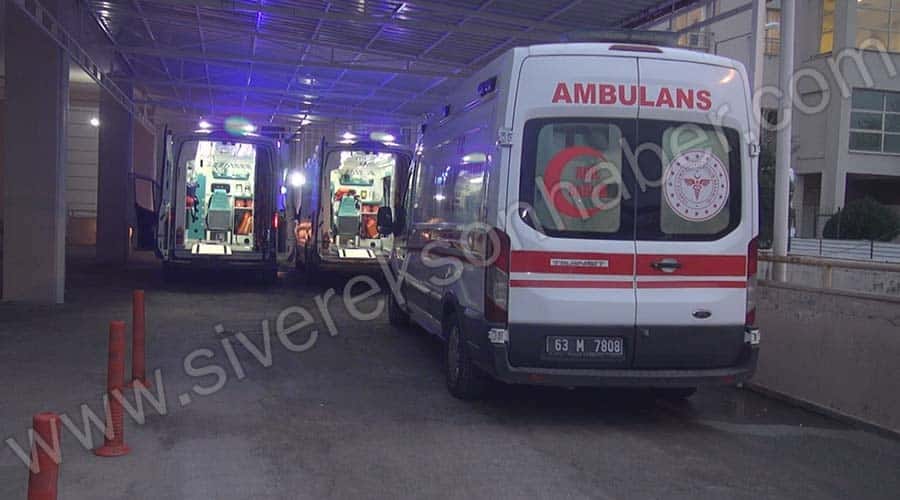 Yakıt tankerine çarpan otomobilde 4 kişi yaralandı!