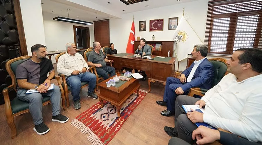 Başkan Bucak, “Ulaşım sorunlarını Büyükşehir ile birlikte çözeceğiz”