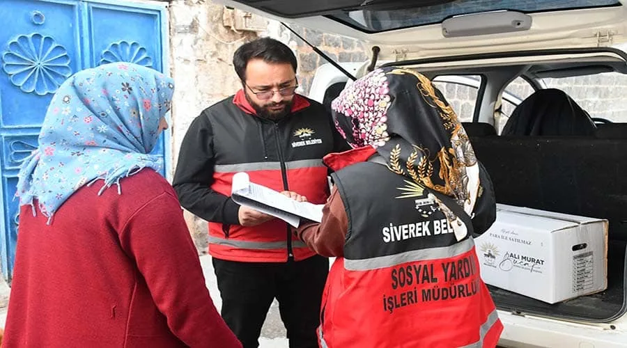 Siverek’te ihtiyaç sahiplerine gıda paketi desteği