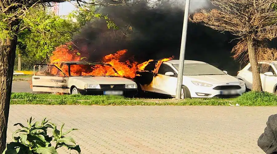 Hastane otoparkında yangın paniği!