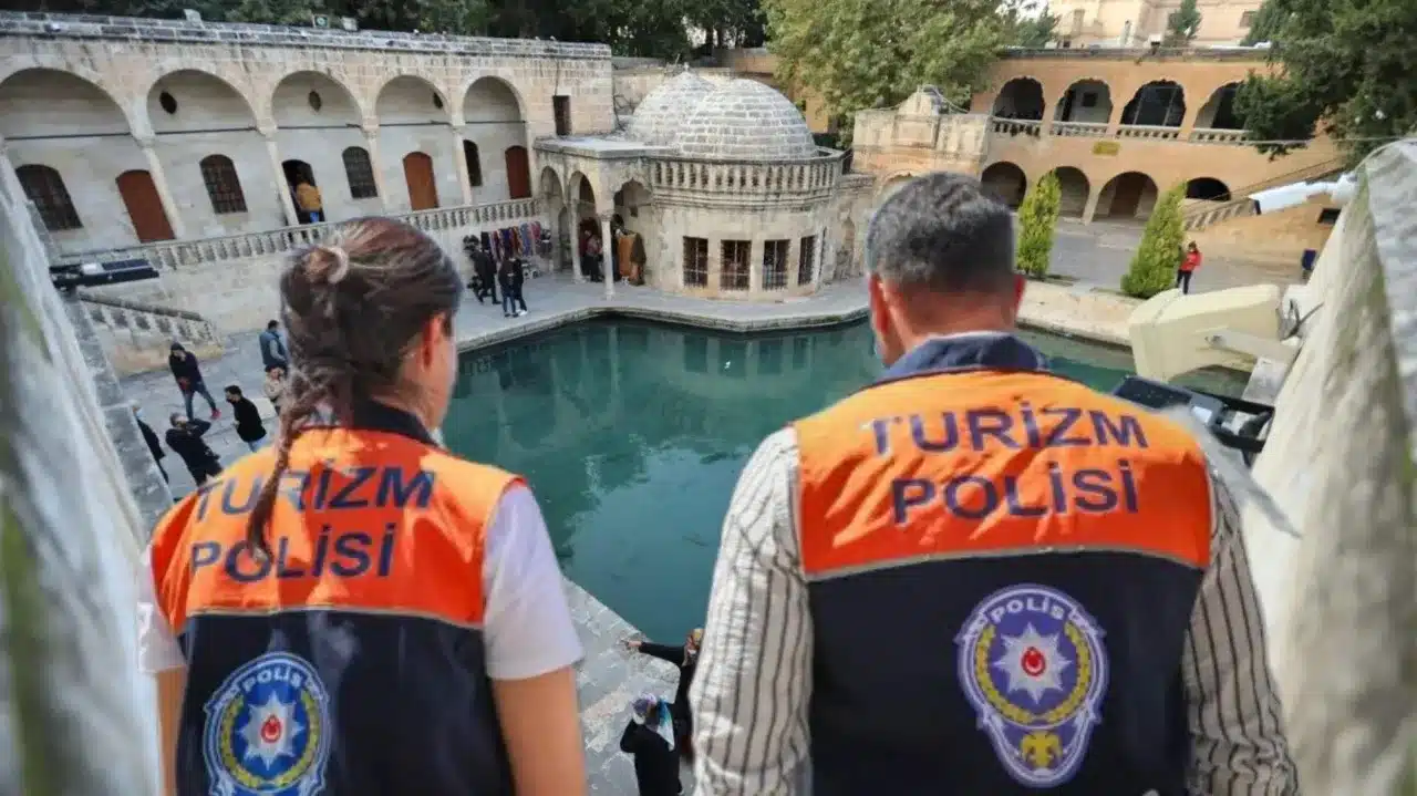 Balıklıgöl’de Turizm Polisleri Yeniden Görev Başında