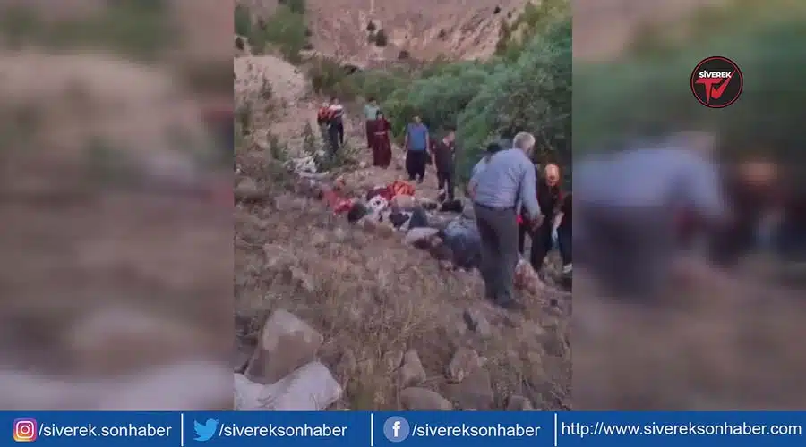 Fındık işçilerini taşıyan minibüs devrildi: 4 ölü 18 yaralı