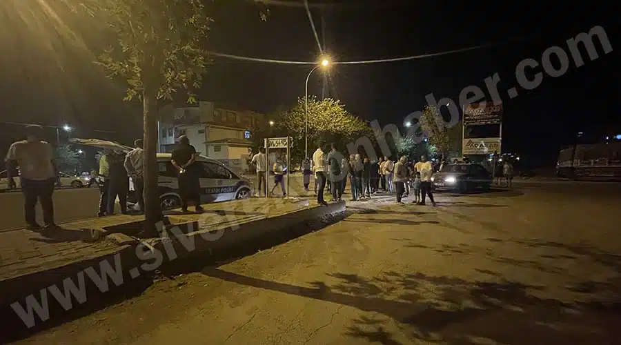 Siverek’te otomobille motosikletin çarpıştığı kazada 3 kişi yaralandı!