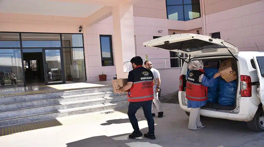 Siverek’te eğitim desteği sürüyor