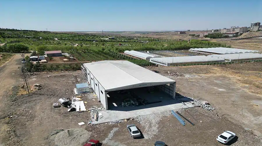 Siverek’te Salça Fabrikasının Yapımı Devam Ediyor