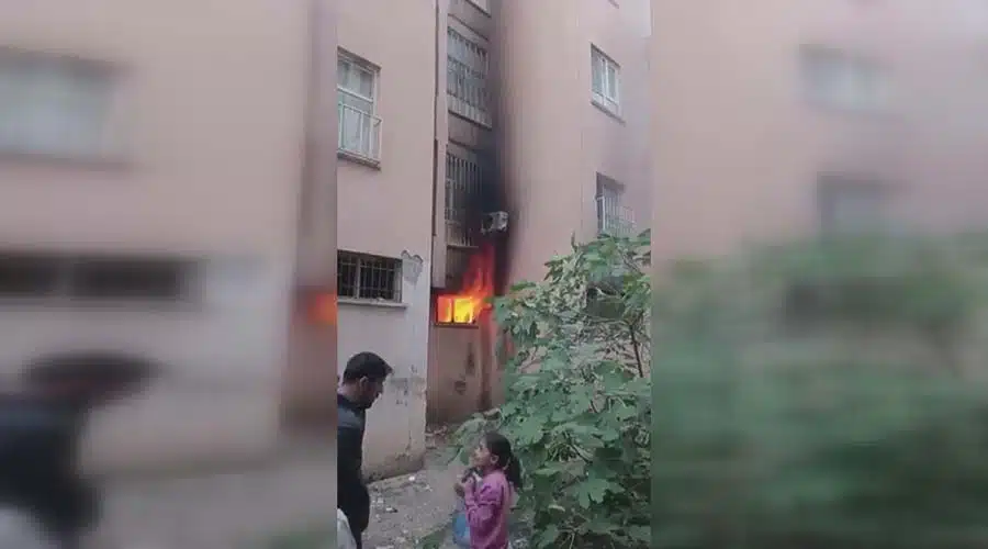 Bodrum katında çıkan yangın korkuya neden oldu!