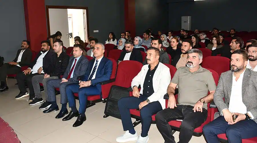 Siverek’te ‘bilişim, koruma ve mimarlık’ paneli düzenlendi