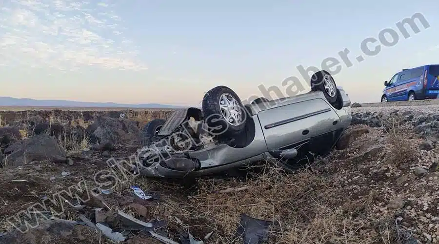 Şarampole devrilen otomobildeki 4 kişi yaralandı