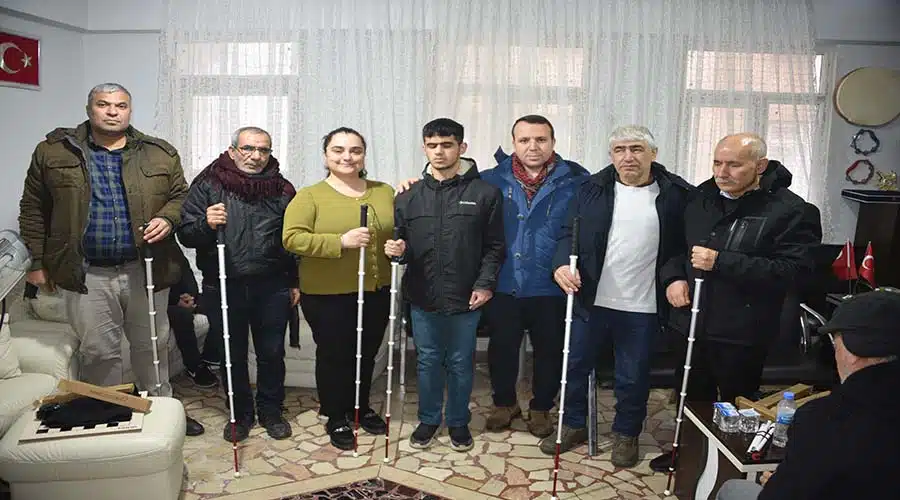 Siverek Belediyesi görme engellileri unutmadı