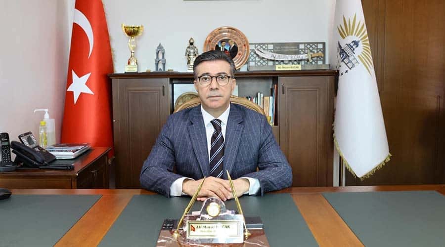 Başkan Bucak: “Bölgemizdeki savaşların son bulduğu bayram olsun”