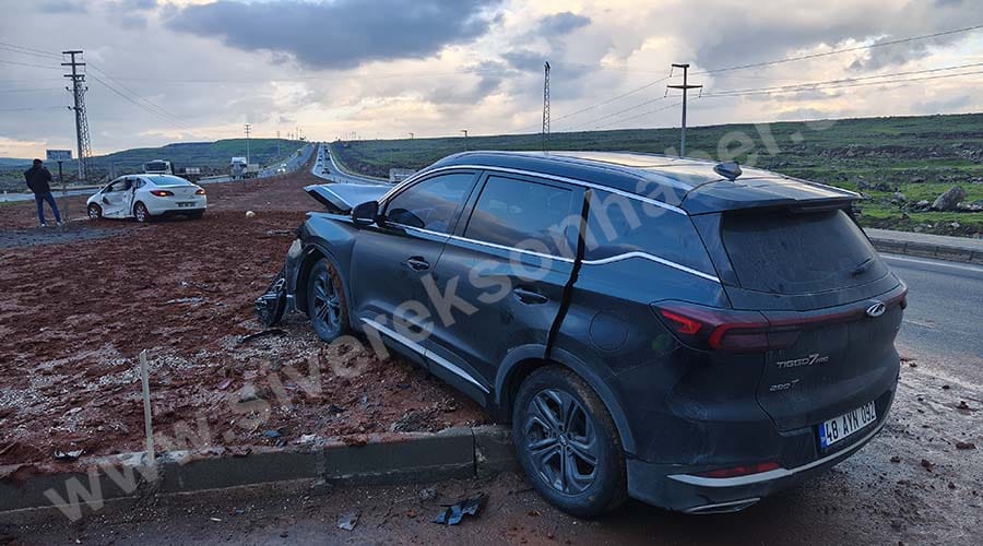 Siverek’te iki otomobil çarpışması sonucu 9 kişi yaralandı